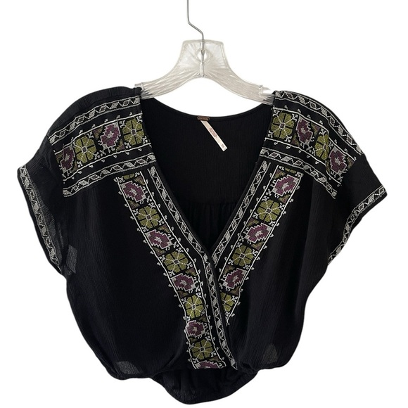 FREE PEOPLE WOMENS SIZE XS SHORT SLEEVES EMBROIDERED LUCA WOVEN CROP TOP SHIRT - Picture 3 of 9